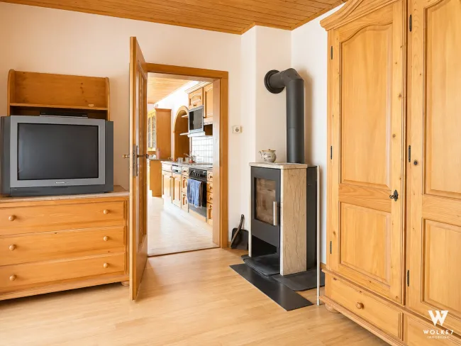Einfamilienhaus mit außergewöhnlichem Entwicklungspotenzial auf ca. 1.300 m² Baugrund | Strasshof | BW-3WE - Bild