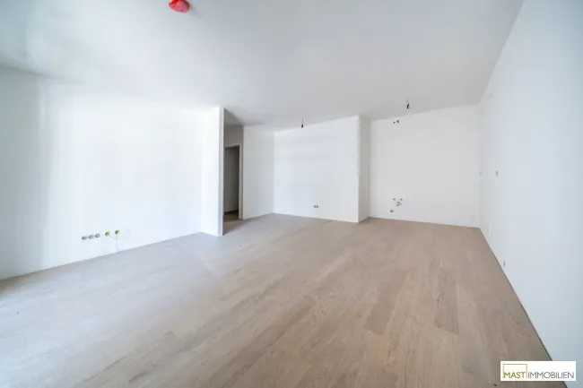 Provisionsfrei - Großzügige 3 Zimmer Wohnung mit 15 qm Freifläche! - Bild