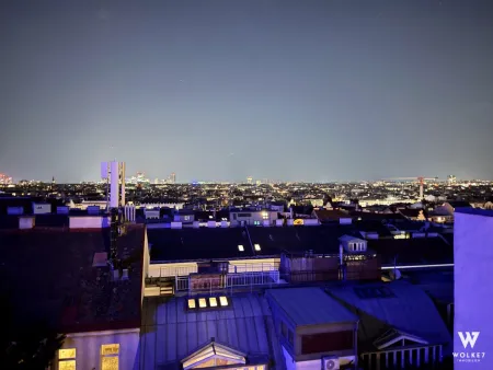 Großzügige Dachgeschosswohnung in Bestlage mit drei Terrassen und Fernblick über den Süden - Nähe Haus des Meeres | U3 Neubaugasse