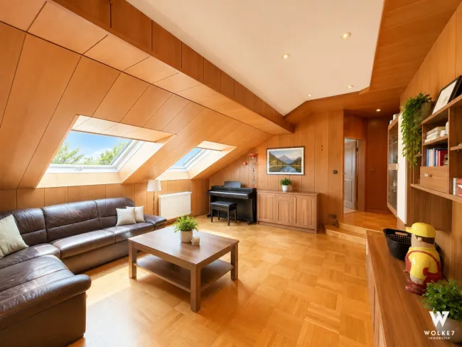 Stilvolle 4-Zimmer-Altbau-Dachgeschosswohnung in Ruhelage nahe U4 Hietzing - Bild