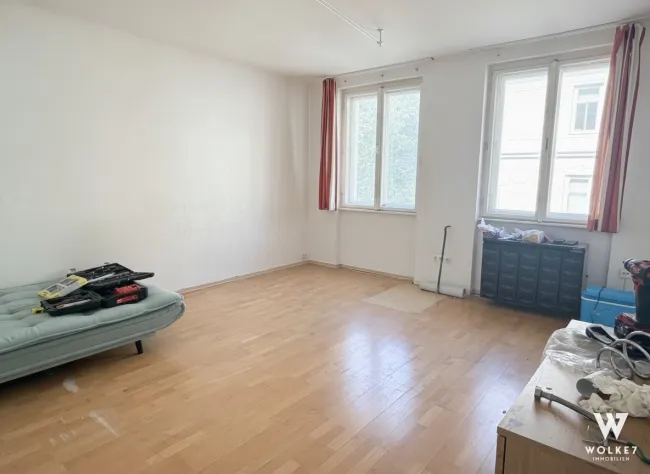 Sanierungsbedürftige 32 m² Eigentumswohnung mit Lift in Döbling - Bild