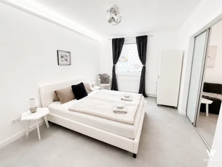 Sanierte 2-Zimmer-Wohnung mit separater Küche auf ca. 52 m² Nähe D Gunoldstaße | Hohe Warte Stadion