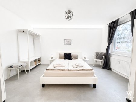 Sanierte 2-Zimmer-Wohnung mit separater Küche auf ca. 52 m² Nähe D Gunoldstaße | Hohe Warte Stadion