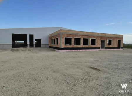 +++ IN BAU +++ Moderne Lagerhalle mit hochwertigem Bürotrakt im Betriebsgebiet Hausleiten | Grundstücksfläche ca. 2460 m2 | Bürotrakt mit ca. 231 m2 | Lagerhalle mit ca. 1009 m2 | Parkplätze | E-Ladestation geplant