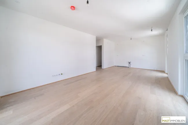 * Oktober 2026* Provisionsfreie 3-Zimmer Wohnung im 5. Stock! - Bild