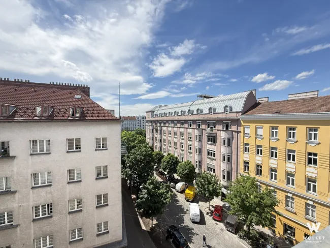 Lichtdurchflutete 2-Zimmer-Wohnung mit freiem Ausblick & Sonnenuntergang im Herzen von Margareten - Bild