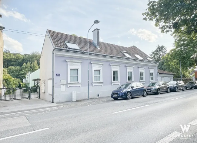 Gepflegtes Zinshaus in der Breitenfurter Straße | Kalksburg, Lainzer Tiergarten - Titelbild