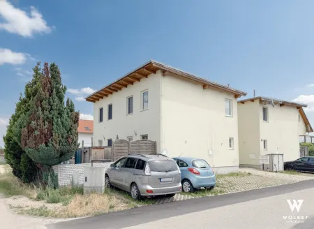 Nachhaltiges Immobilieninvestment vor den Toren Wiens – vollvermietete Reihenhausanlage mit PV-Anlage