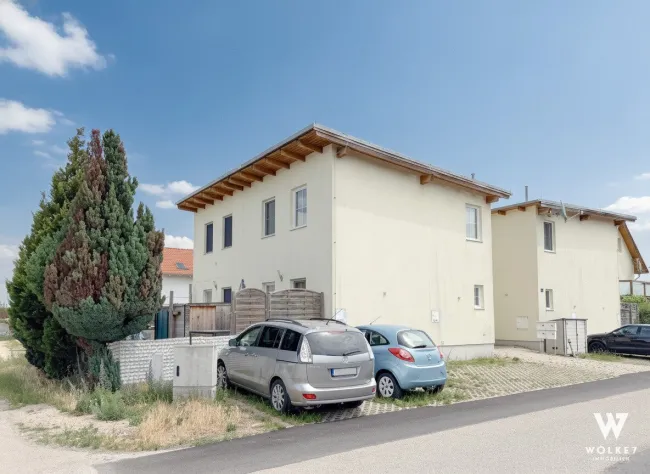 Nachhaltiges Immobilieninvestment vor den Toren Wiens – vollvermietete Reihenhausanlage mit PV-Anlage - Bild