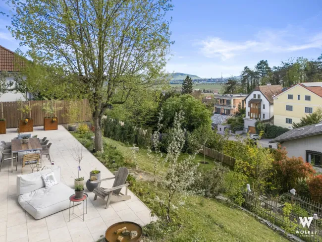 Wohnen, wo Ruhe auf Design trifft - mit Wienblick UND Waldblick - Titelbild