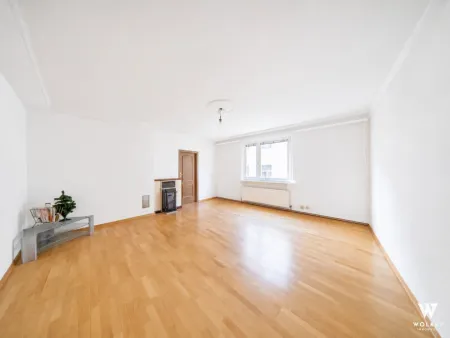 Toplage & Ruhelage vereint I 2-Zimmer-Wohnung nahe PRATERSTERN (U1/U2/S-Bahn) & NESTROYPLATZ