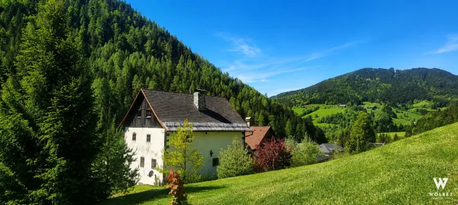 Historisches Anwesen mit modernem Wohnkomfort – 2.163 m² Bauland, acht Zimmer und außergewöhnlich viel Platz für Familie und Freizeit - Bild