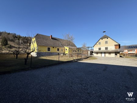 Gasthaus mit Betreiberwohnung und großen Lager- und Garagenflächen *GRAZ-NORD*