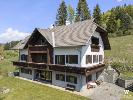 Mehrfamilienhaus mit Weitblick und vielseitigen Nutzungsmöglichkeiten