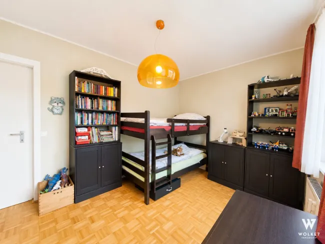 Kinderzimmer / Büro
