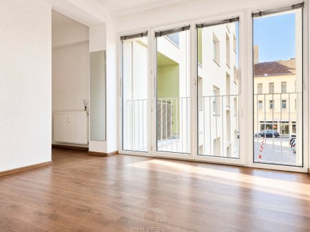 LICHT. LAGE. LEND.: Sonnige Wohnung mit Balkon, Loggia und Gemeinschafts-Dachterrasse