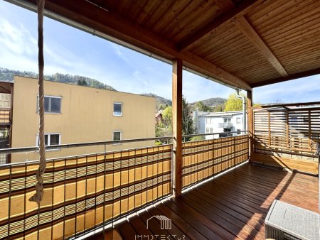 WESTBALKON: Geräumige 4-Zimmer-Wohnung mit Tiefgarage in Wetzelsdorf