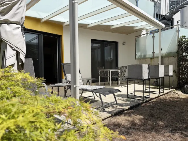 EXKLUSIVE DESIGNERWOHNUNG MIT ÜBERDACHTER TERRASSE: Sonniges Wohnen nahe dem LKH Graz - Titelbild