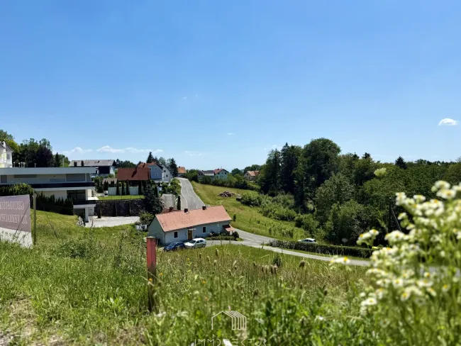 BAUGRUNDSTÜCK: Begehrte Südwestlage auf der Lassnitzhöhe - Bild