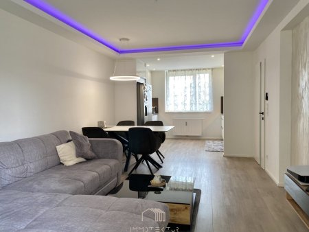 GARTENGLÜCK IN MODERNEM AMBIENTE: 2-Zimmer-Wohnung mit Tiefgarage