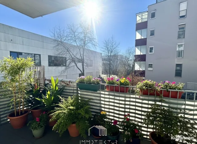 BESTLAGE ST. PETER: Wunderschöne Wohnung mit 2 Zimmer + Extraküche, Balkon und Tiefgarage - Titelbild