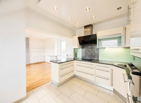 Moderne Maisonette-Wohnung mit 2 Terrassen in Wiener Neustadt