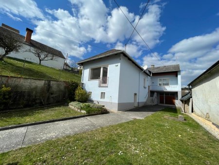 Charmant & Gepflegt! - Einfamilienhaus in ruhiger und sonniger Dorflage nahe des Naturbadesee!