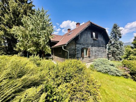 Landhaus mit großem Garten in ruhiger Lage