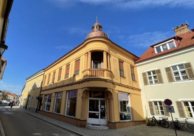 Außergewöhnliches Juwel – Stilvolle Stadtvilla im Herzen von Fürstenfeld - Titelbild
