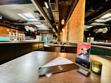 Voll ausgestattete Bar mit 197 m² – Sofort betriebsbereit!