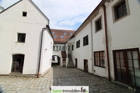 Großes Zinshaus am Stadtplatz Steyr - über 1000m2 Nutzfläche