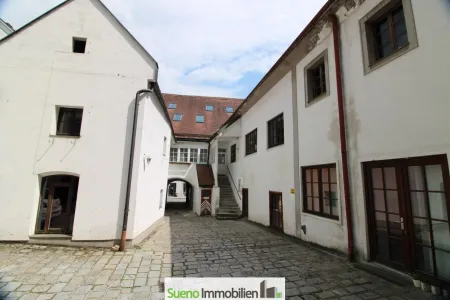 Großes Zinshaus am Stadtplatz Steyr - über 1000m2 Nutzfläche