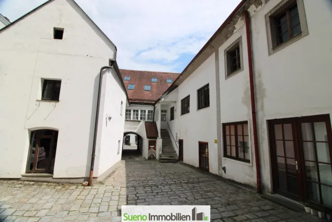 Großes Zinshaus am Stadtplatz Steyr - über 1000m2 Nutzfläche - Bild