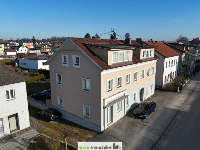 Zinshaus mit 6 Wohnungen und Abstellplätzen in Bad Hall - Bild