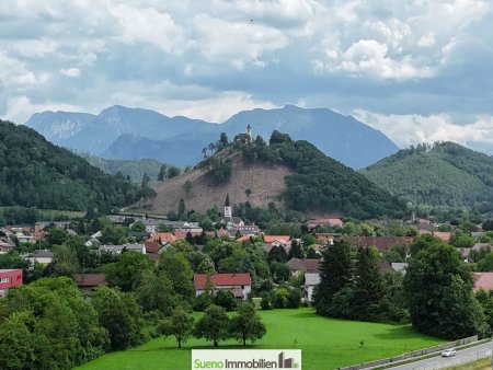 Modernes Zwei-Familienhaus – Naturnah wohnen mit Bachnähe und traumhaftem Bergblick