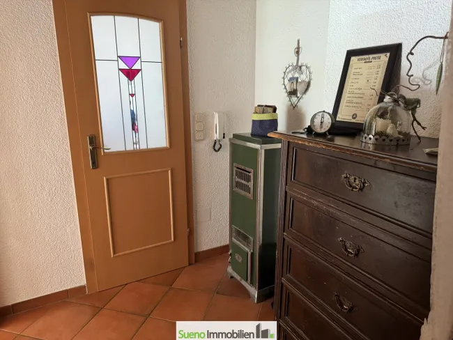 Vorhaus 1. Stock mit Tür in die Küche