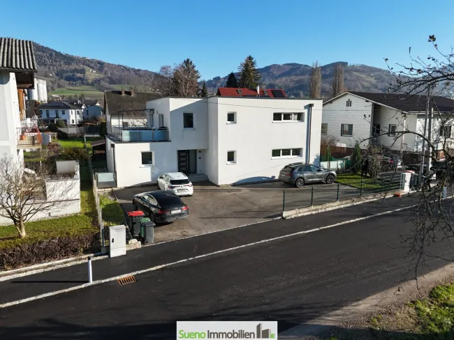Modernes Haus mit 2 WohnEinheiten in Kirchdorf-Zentrum - Bild