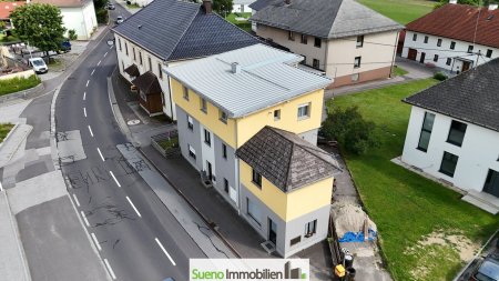 Großzügiges Wohnhaus in Sandl mit 2 Einheiten und zusätzlich Büro/Verkaufsfläche