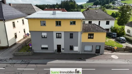 Großzügiges Wohnhaus in Sandl mit 2 Einheiten und zusätzlich Büro/Verkaufsfläche