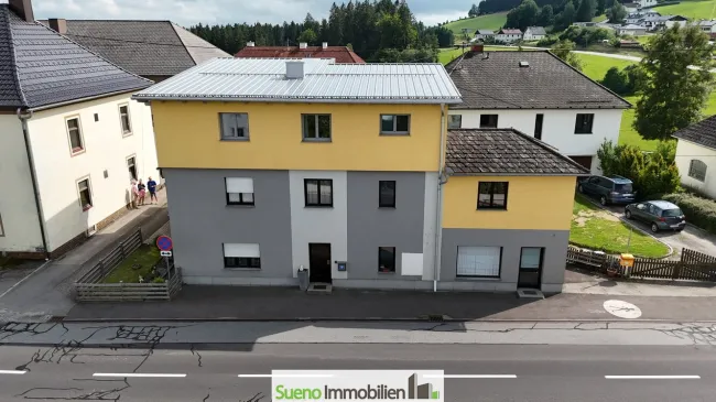 Großzügiges Wohnhaus in Sandl mit 2 Einheiten und zusätzlich Büro/Verkaufsfläche - Titelbild