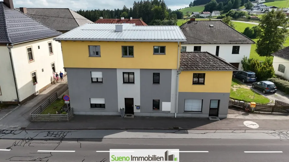 Großzügiges Wohnhaus in Sandl mit 2 Einheiten und zusätzlich Büro/Verkaufsfläche - Titelbild