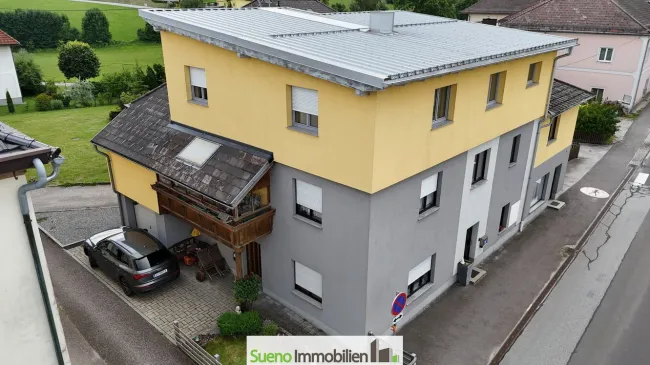 Großzügiges Wohnhaus in Sandl mit 2 Einheiten und zusätzlich Büro/Verkaufsfläche - Bild