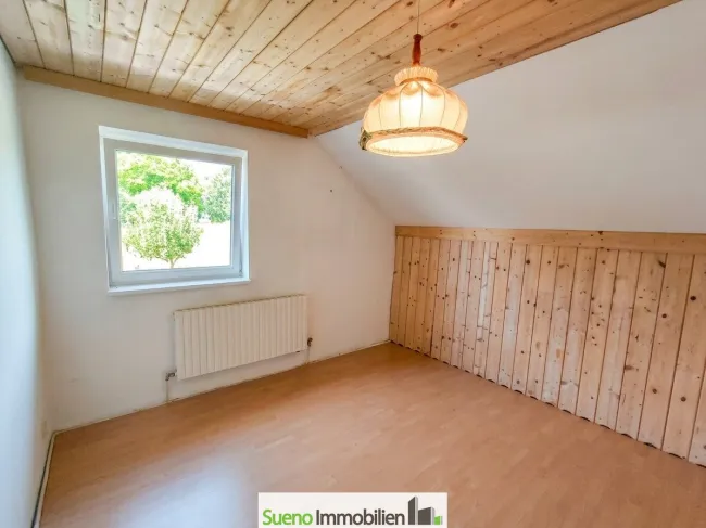 Schlafzimmer 2 OG