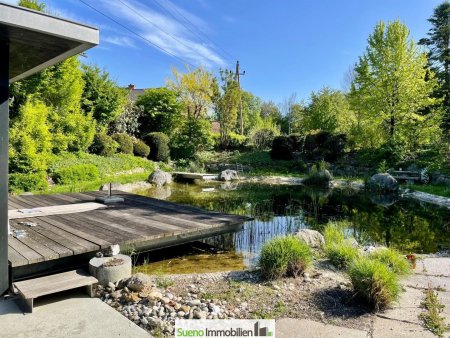 TRAUM-Garten mit Schwimmteich - großes Haus mit 3 Etagen (KG/EG/OG)
