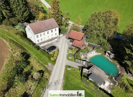 ALLEINLAGE-Traum neben Bach samt Teich/Biotop
