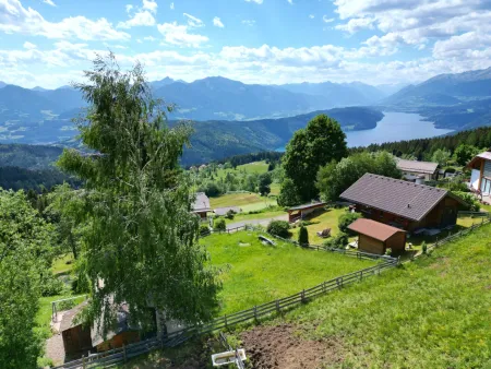 Freizeitwohnsitz! Sonniges Grundstück mit Hütte | 1.200 m Seehöhe | Nebelfrei | Voll erschlossen