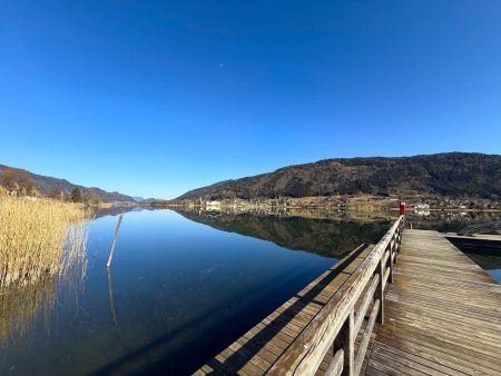 Exklusiver Erstbezug: Traumhafte Seewohnung am Ossiacher See