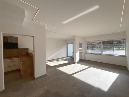 Exklusiver Erstbezug: Traumhafte Seewohnung am Ossiacher See