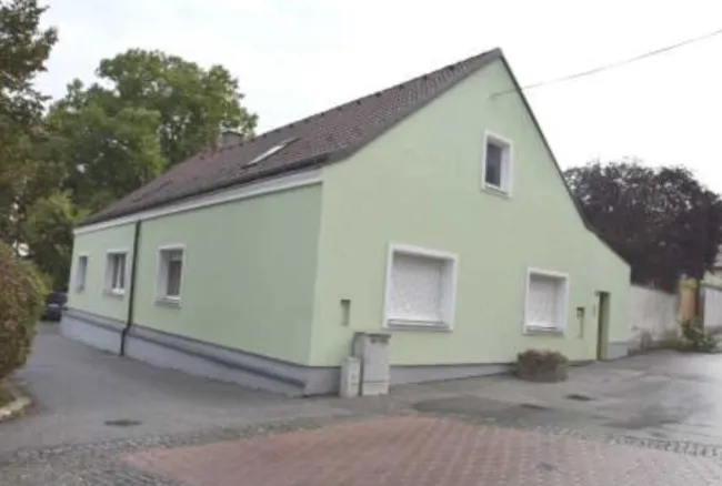 Einfamilienhaus in Bisamberg: 300m² Sanierungsprojekt für 395.000 €! - Titelbild
