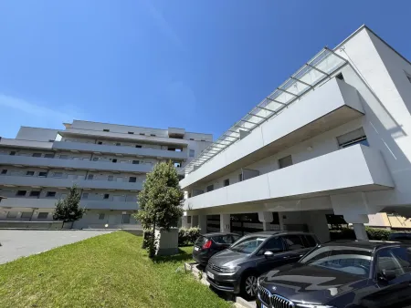 Helle 3-Zimmer-Wohnung mit Balkon in Graz
